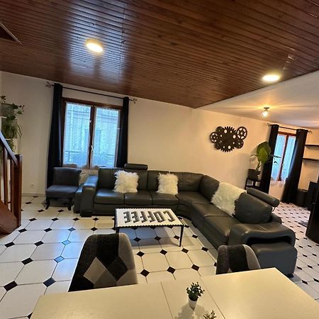 Agreable Appartement Dans Une Maison Saint-Denis  Exterior foto